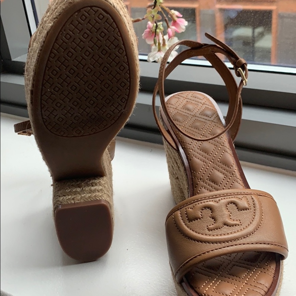 Super cute summer Tory Burch Espadrilles like new! - Picture 3 of 8